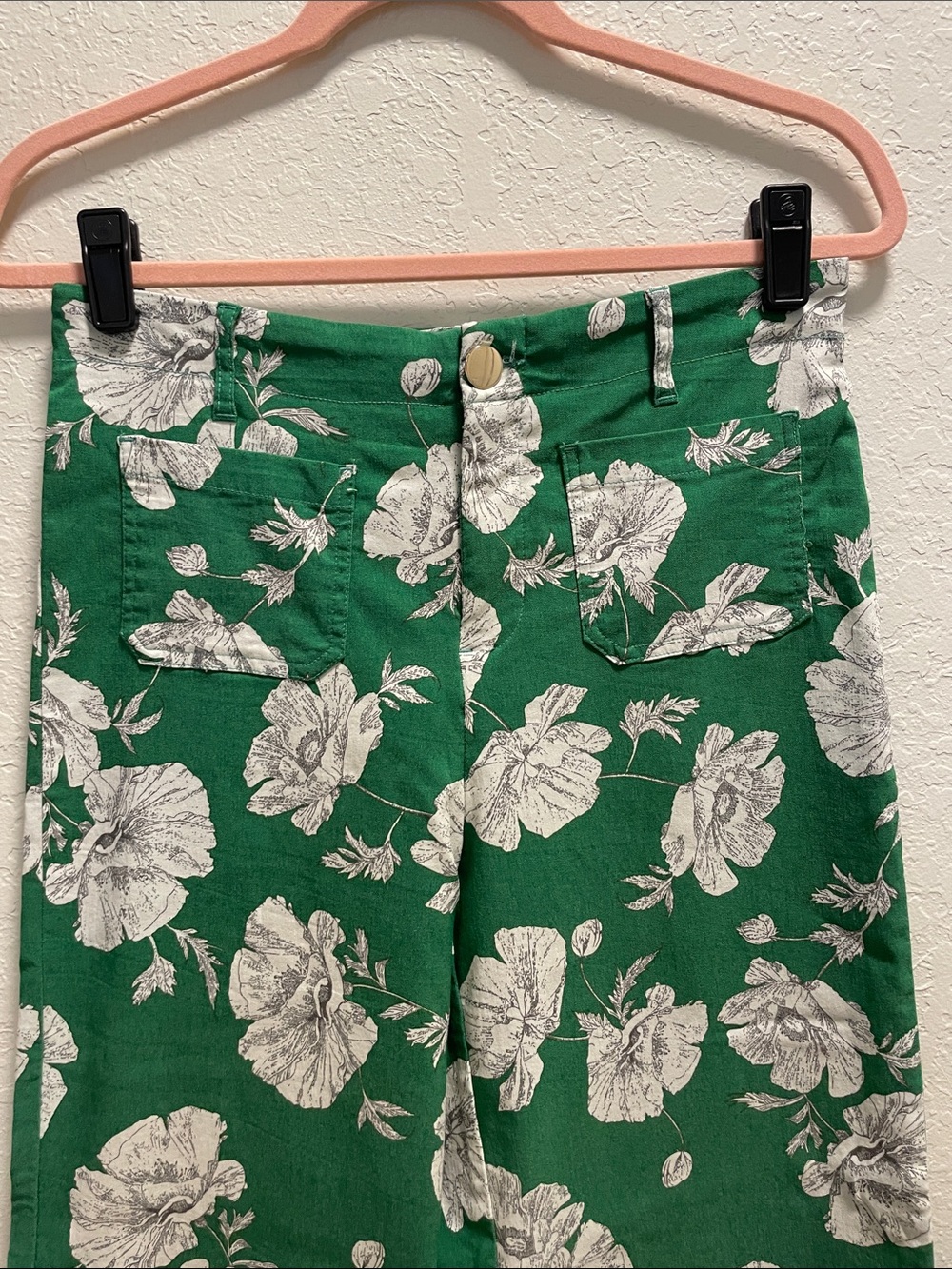 Green Floral Wide-Leg Pants - Picture 2 of 4
